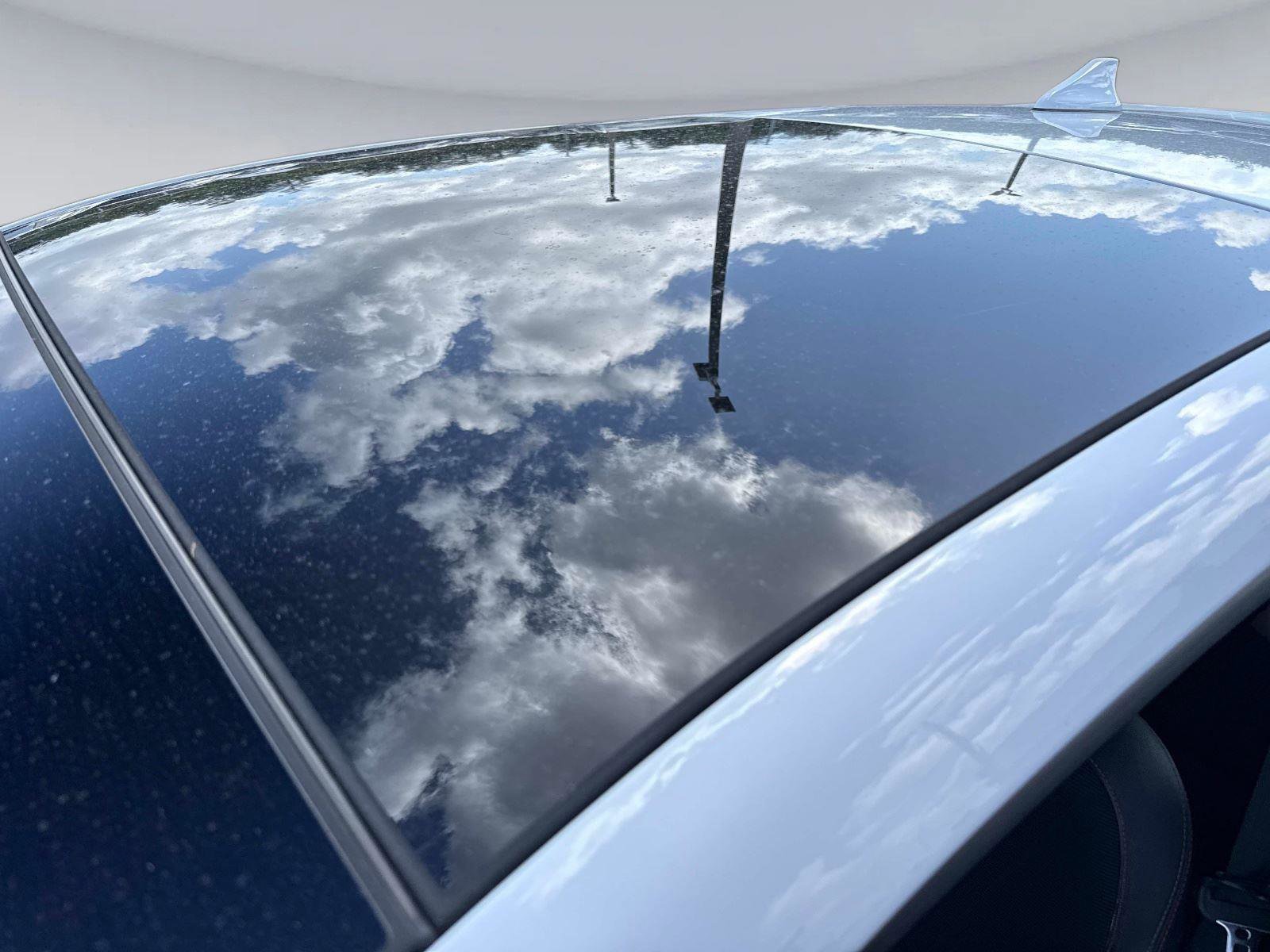 Used 2020 Hyundai Veloster 2.0 Premium image 27