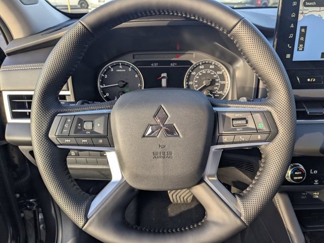 New 2026 Mitsubishi Outlander SE FWD image 34