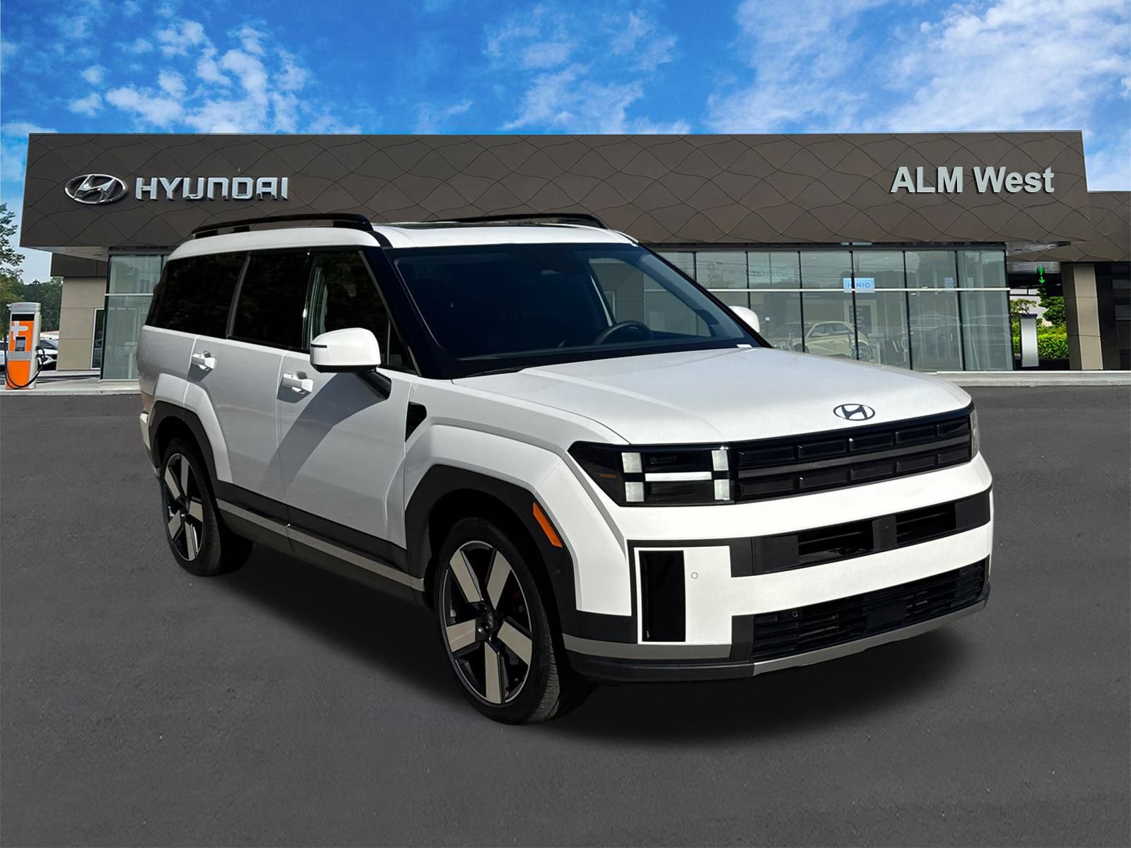 Used 2024 Hyundai Santa Fe Limited image 3