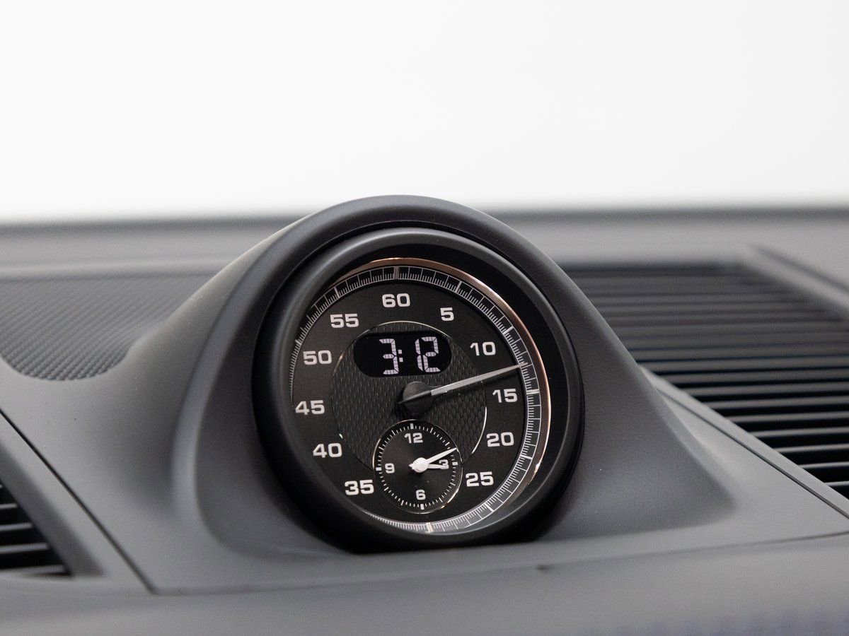 New 2026 Porsche Macan Turbo image 17