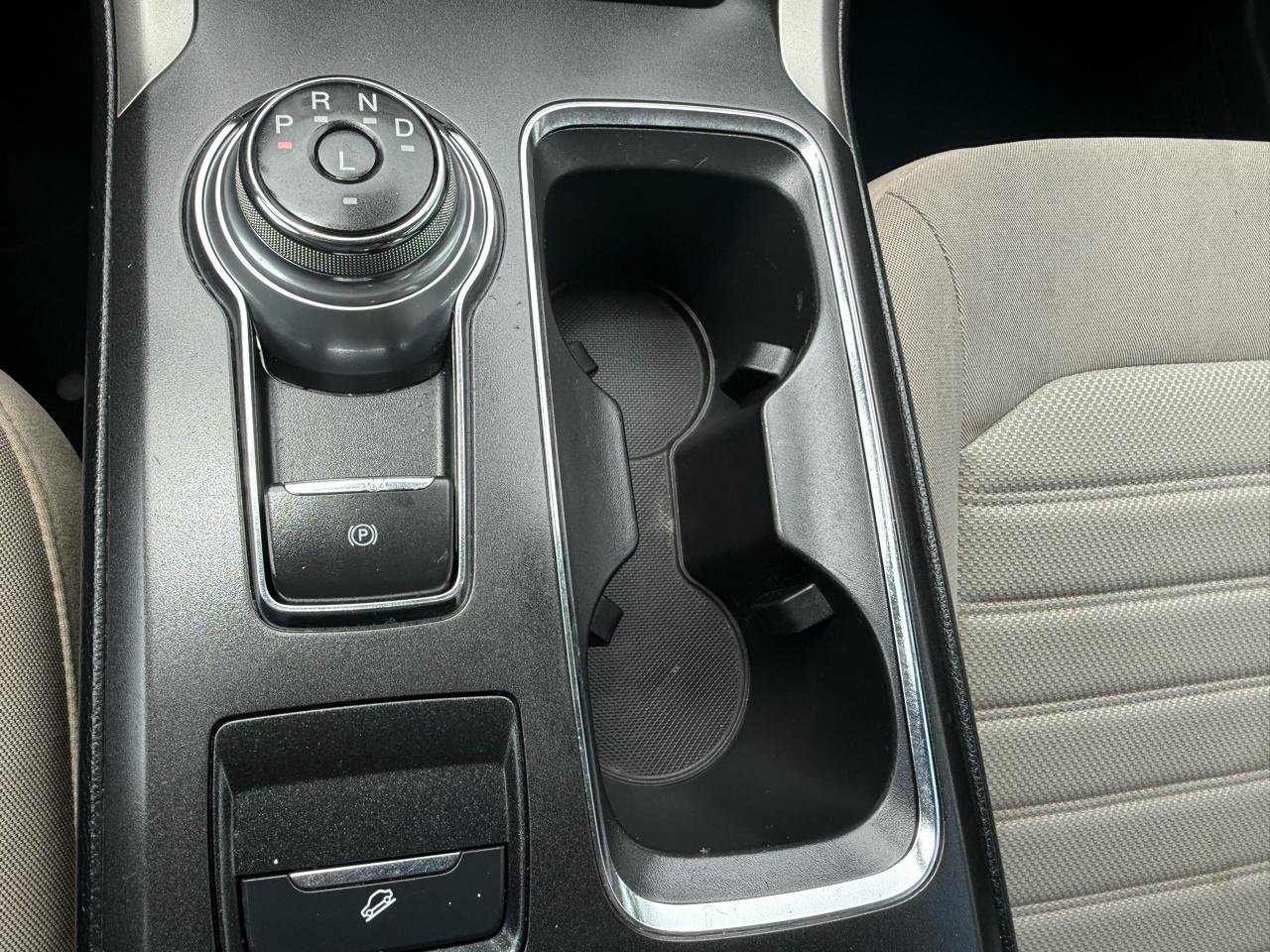 Used 2019 Ford Fusion S FWD image 13