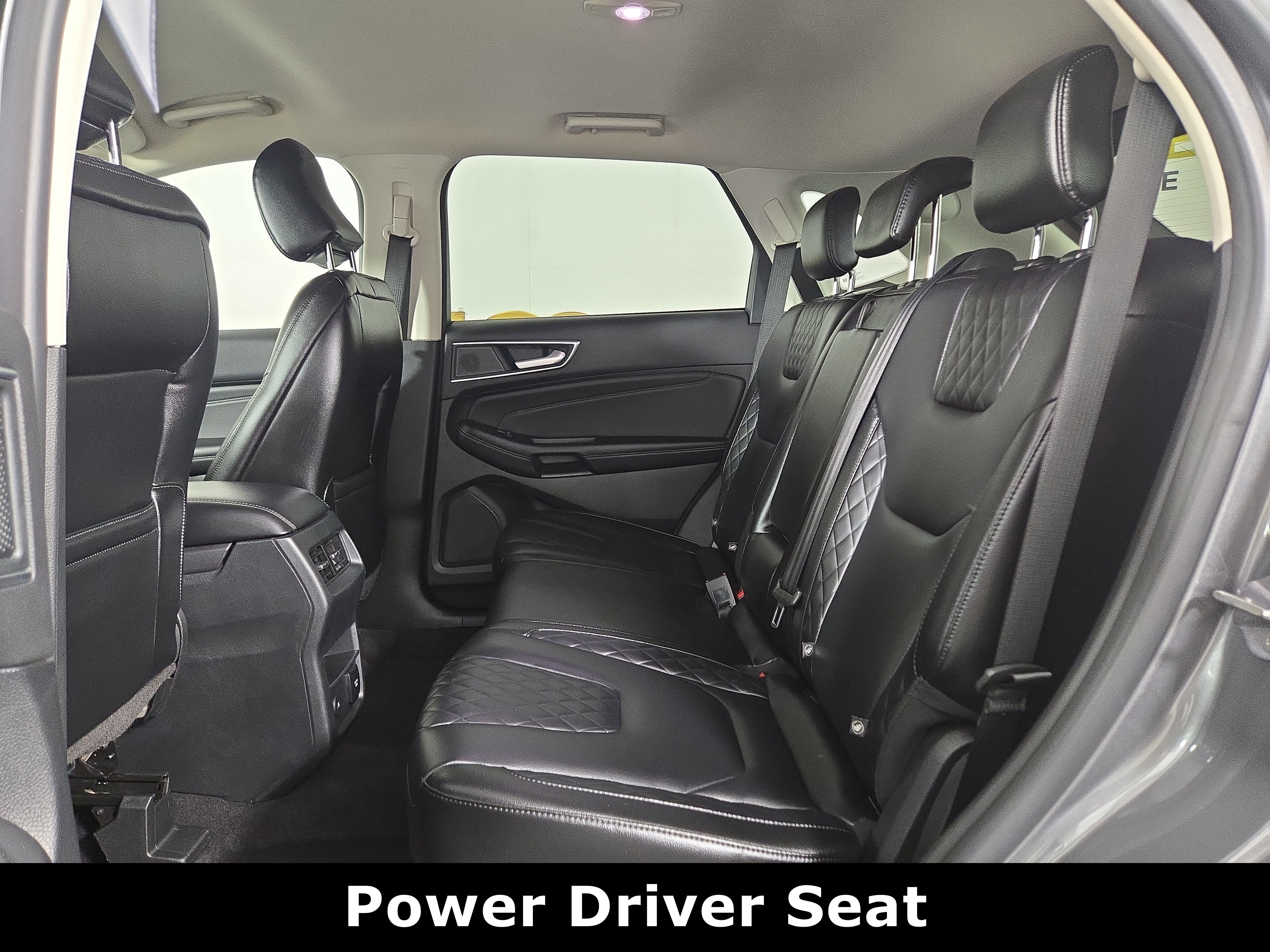 Used 2024 Ford Edge Titanium image 12