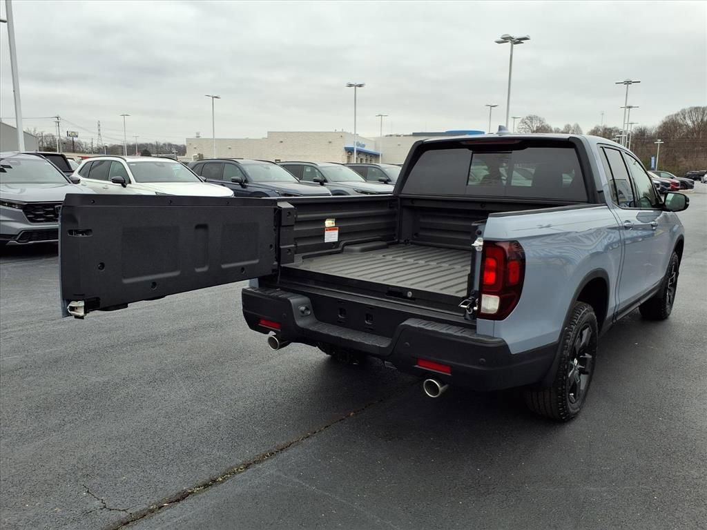 New 2026 Honda Ridgeline Black Edition image 10