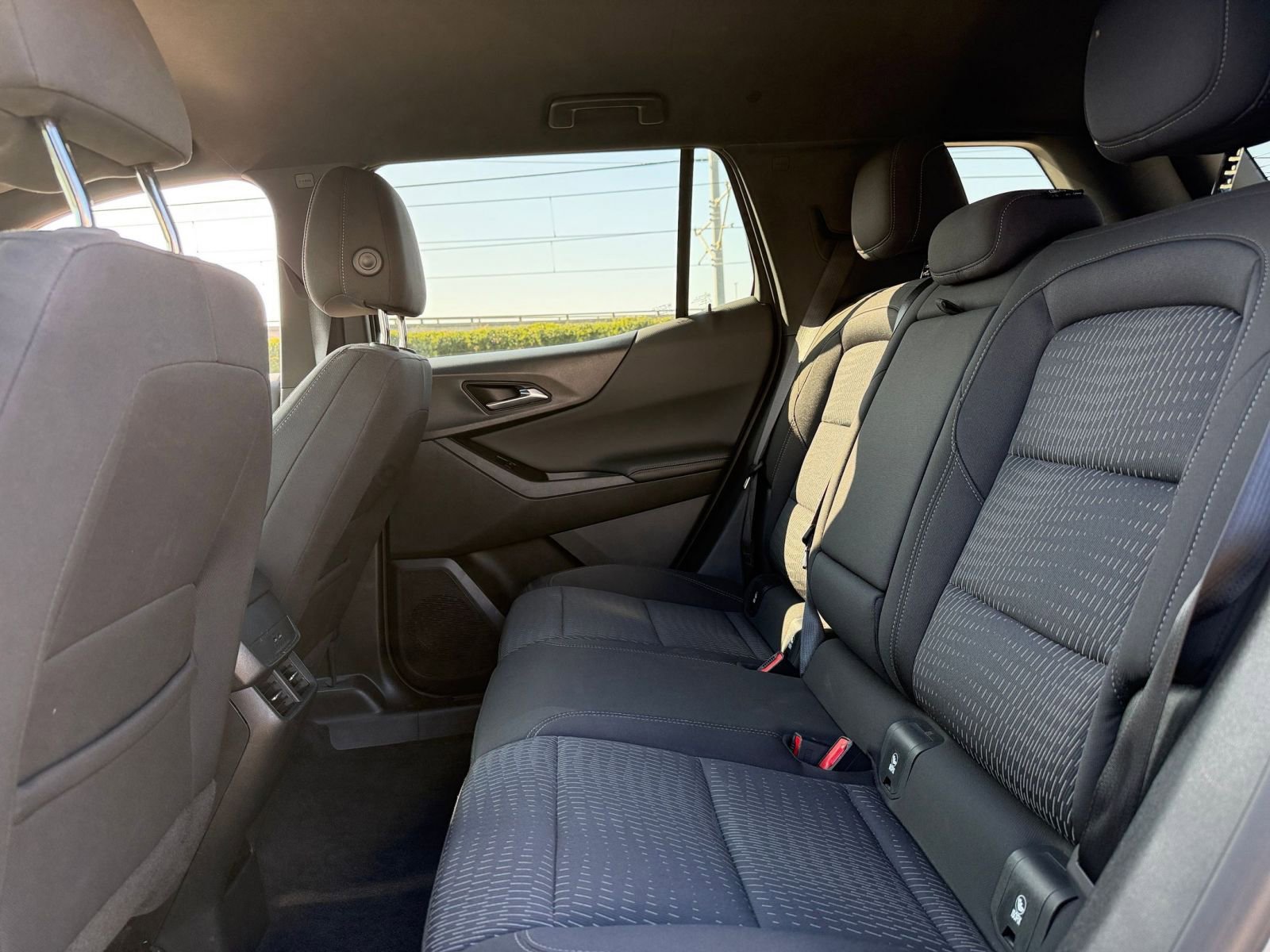 Used 2025 Chevrolet Equinox LT image 24