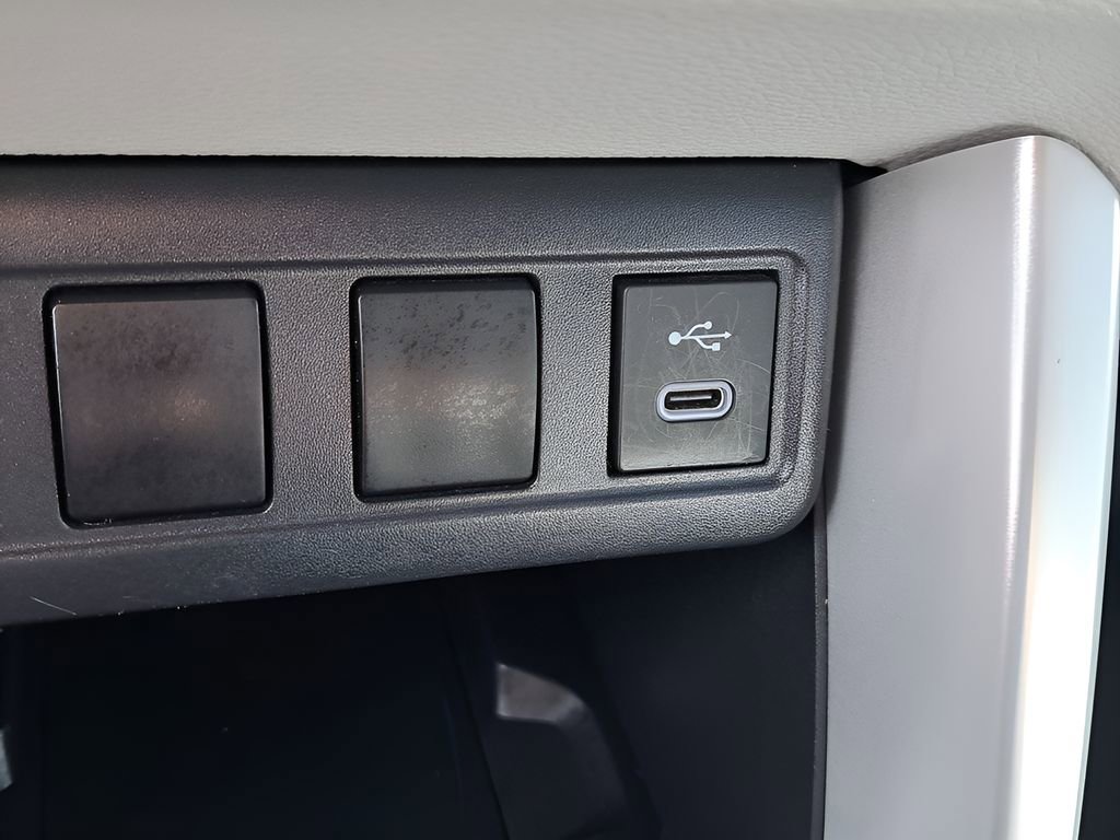 Certified 2025 Toyota Corolla Cross LE image 24