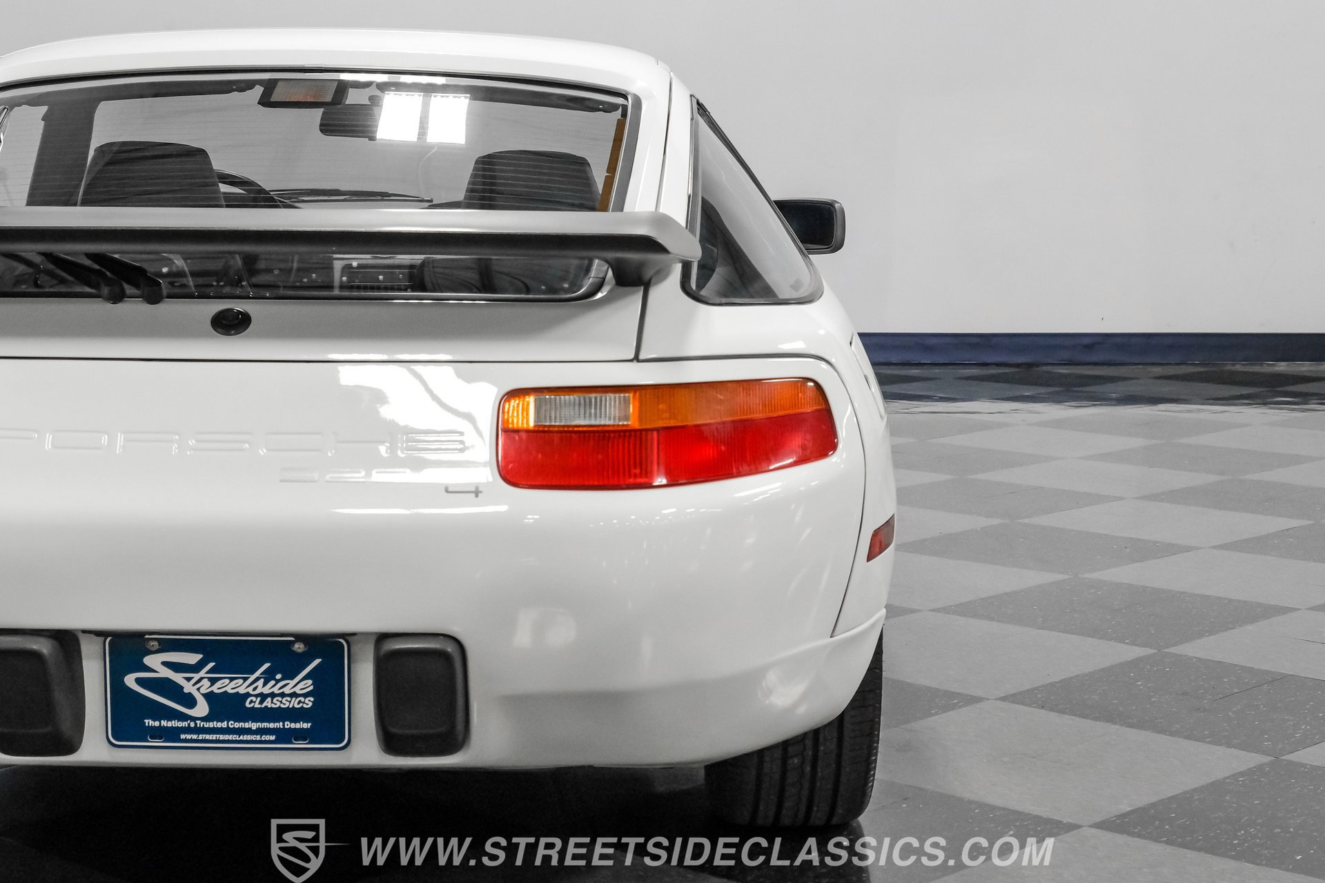 Used 1987 Porsche 928 S4 RWD image 24