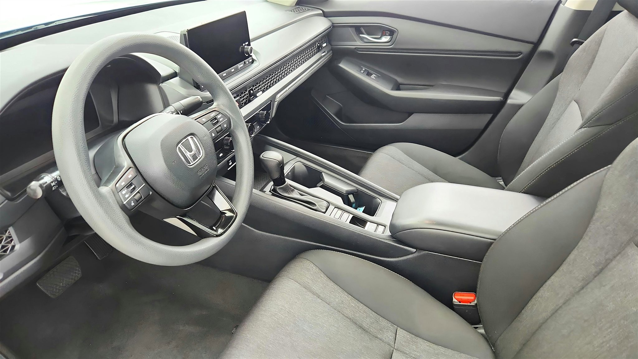 Used 2023 Honda Accord EX image 19