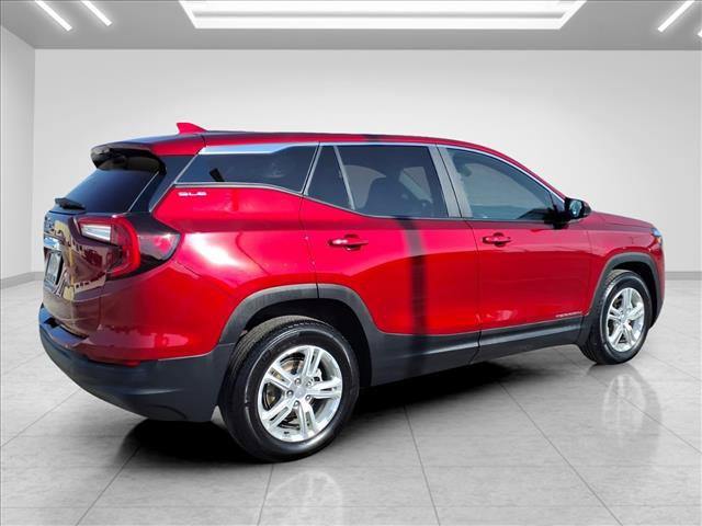 Used 2023 GMC Terrain SLE w/ LPO, Floor Liner Package FWD image 11