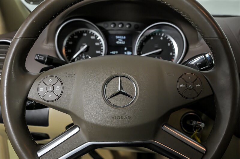 Used 2012 Mercedes-Benz GL 450 4MATIC image 25
