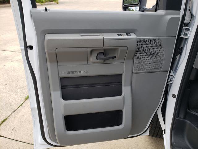Used 2022 Ford E-350 and Econoline 350 Super Duty w/ Power Windows & Locks Group image 13