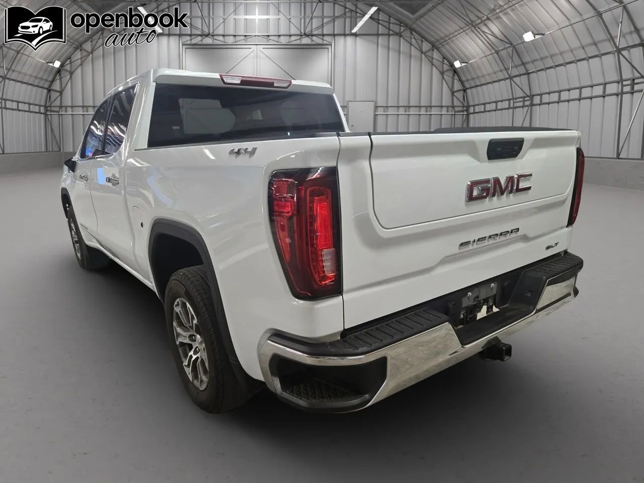 Used 2025 GMC Sierra 1500 SLT AWD/4WD image 7