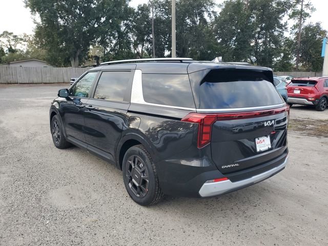 New 2026 Kia Carnival EX FWD image 3