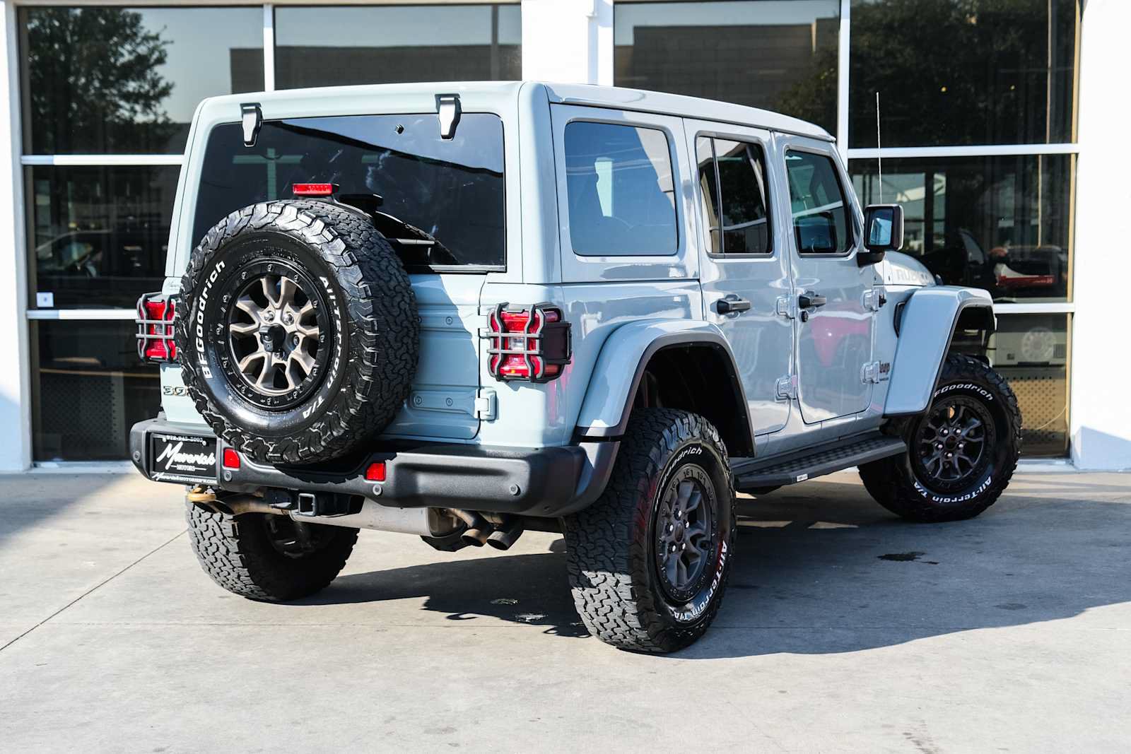 Used 2023 Jeep Wrangler Unlimited Rubicon 392 w/ Trailer Tow Package AWD/4WD image 12