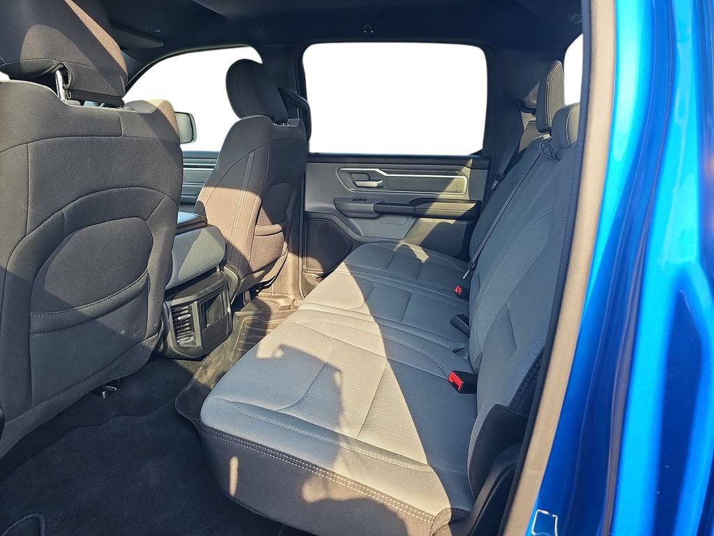 Used 2022 RAM 1500 Big Horn AWD/4WD image 14
