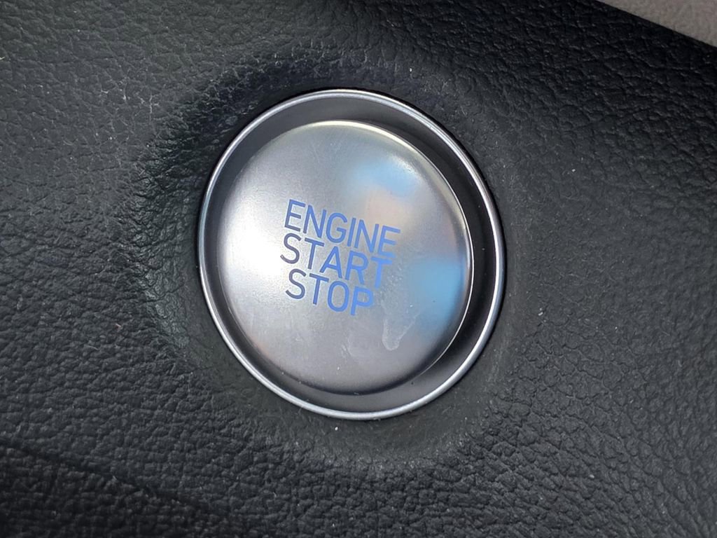 Used 2023 Hyundai Santa Fe SEL image 21