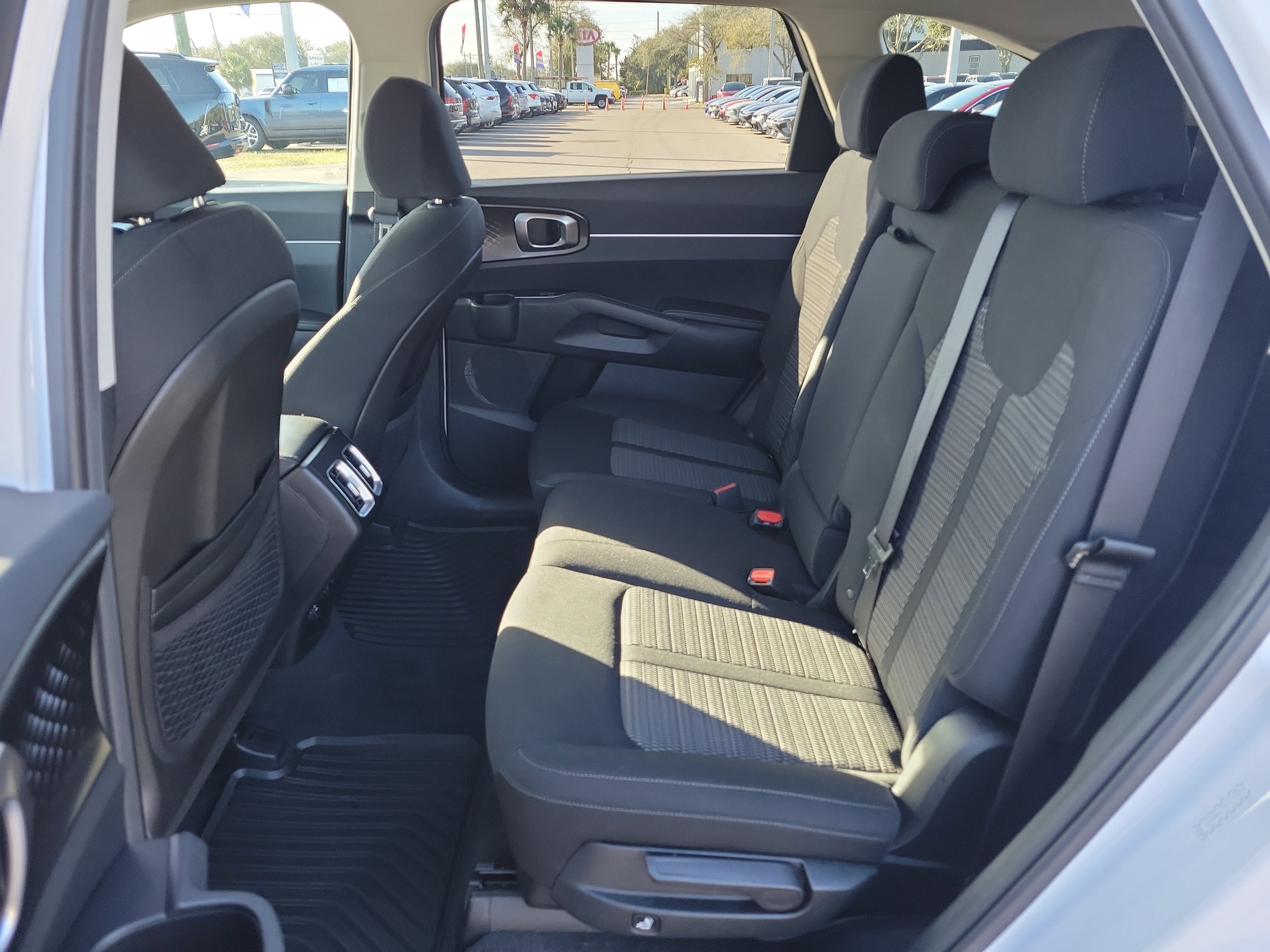 Certified 2023 Kia Sorento LX image 15