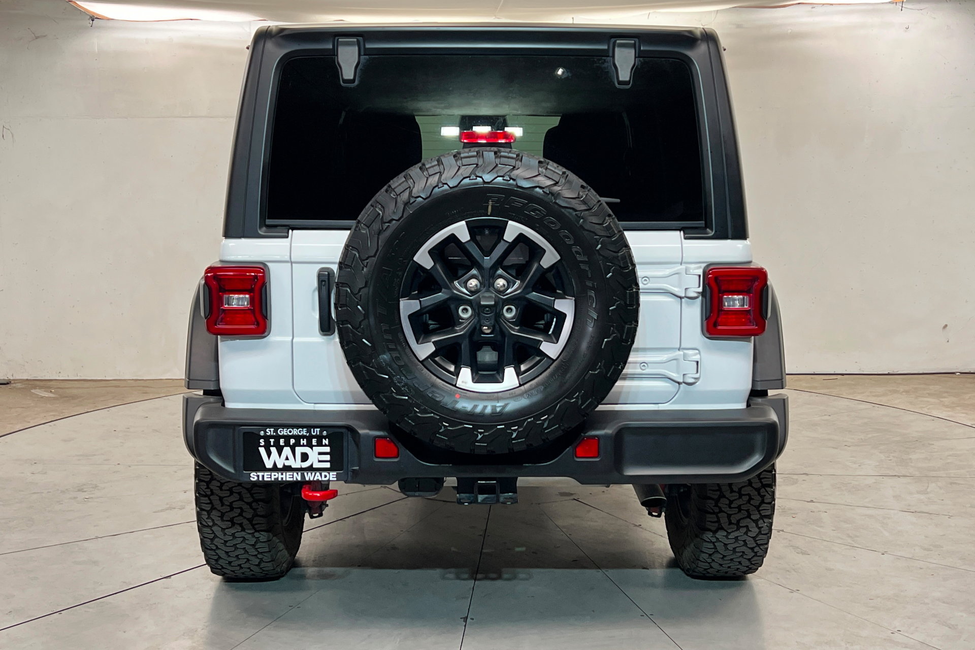 Used 2026 Jeep Wrangler Unlimited Rubicon AWD/4WD image 5