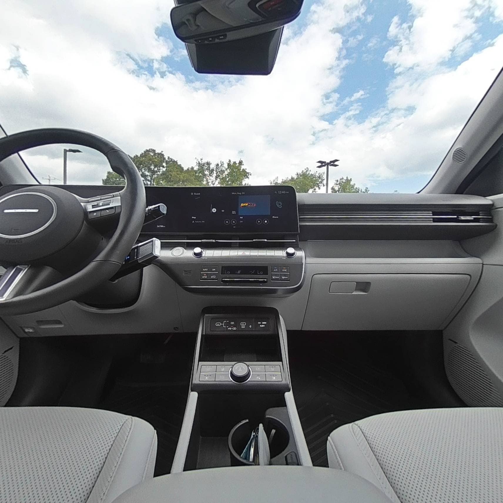 Certified 2024 Hyundai Kona Limited AWD/4WD image 31