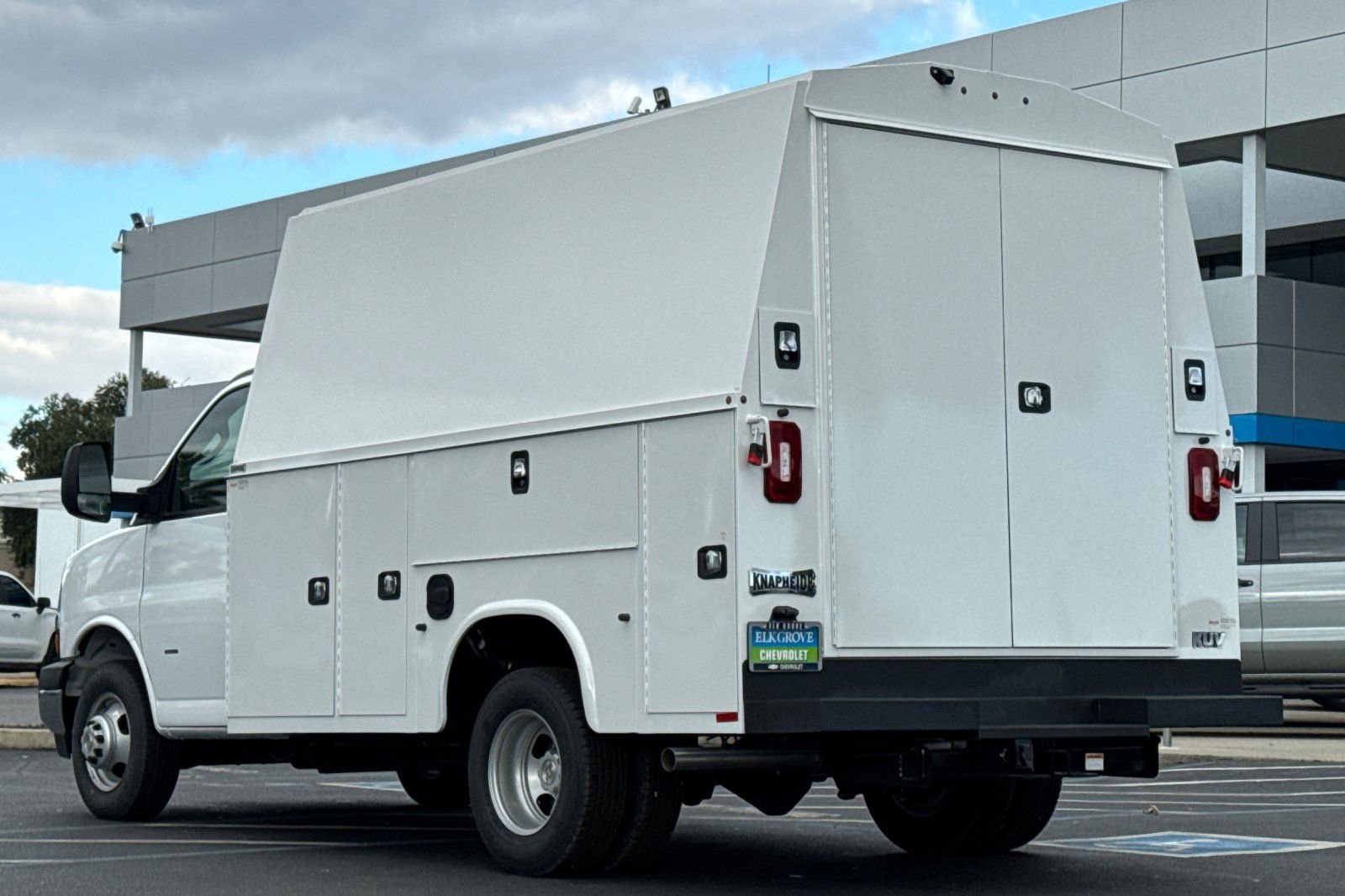 New 2024 Chevrolet Express 3500 w/ Power Convenience Package image 5