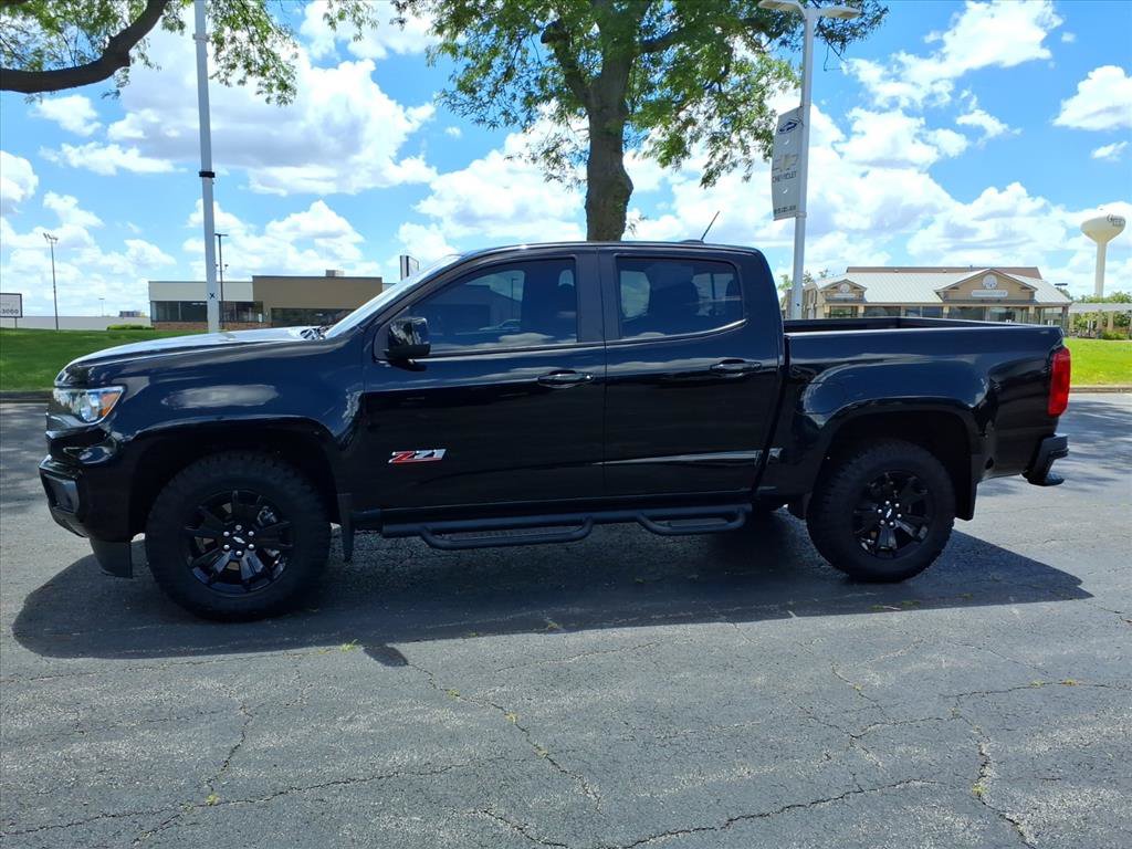 Used 2022 Chevrolet Colorado Z71 w/ Z71 Midnight Edition RWD image 4