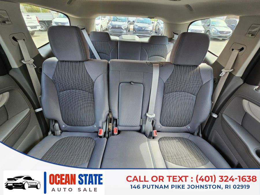Used 2015 Chevrolet Traverse LT image 17