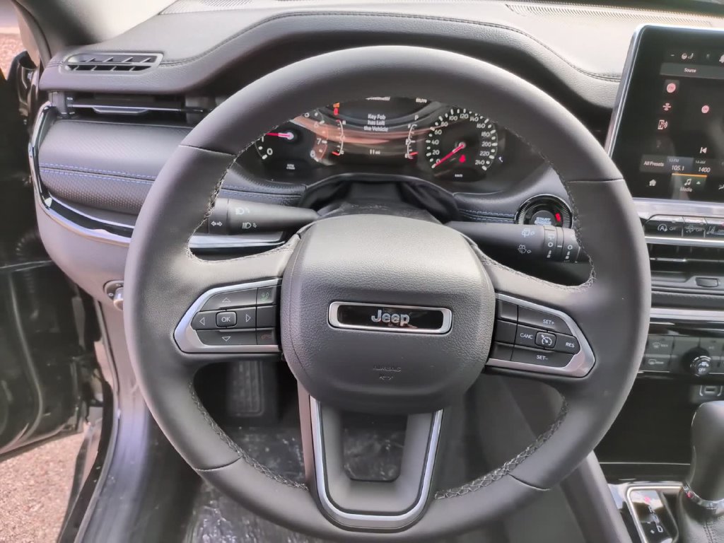 New 2026 Jeep Compass Latitude AWD/4WD image 25