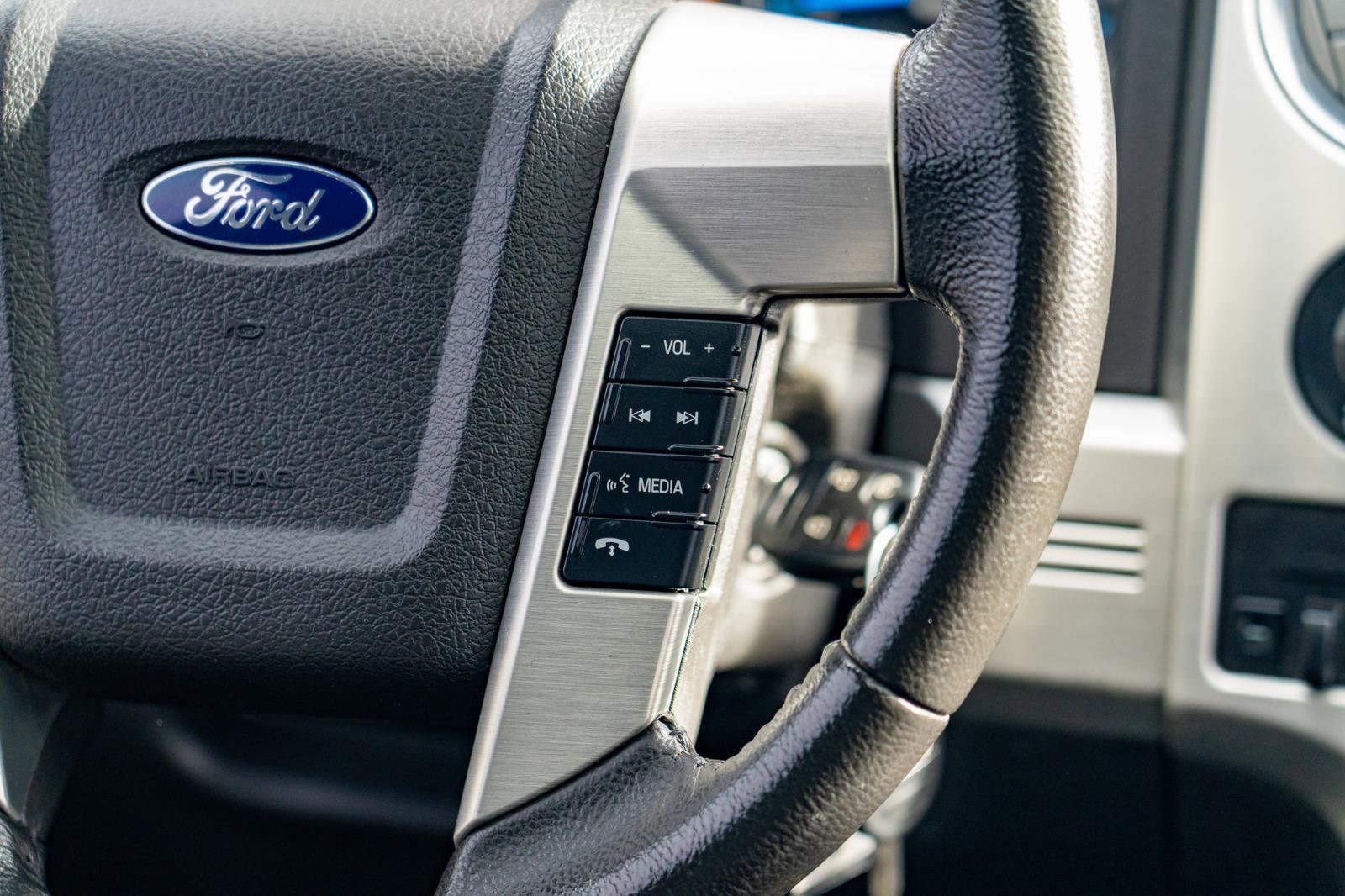 Used 2013 Ford F150 Platinum AWD/4WD image 21