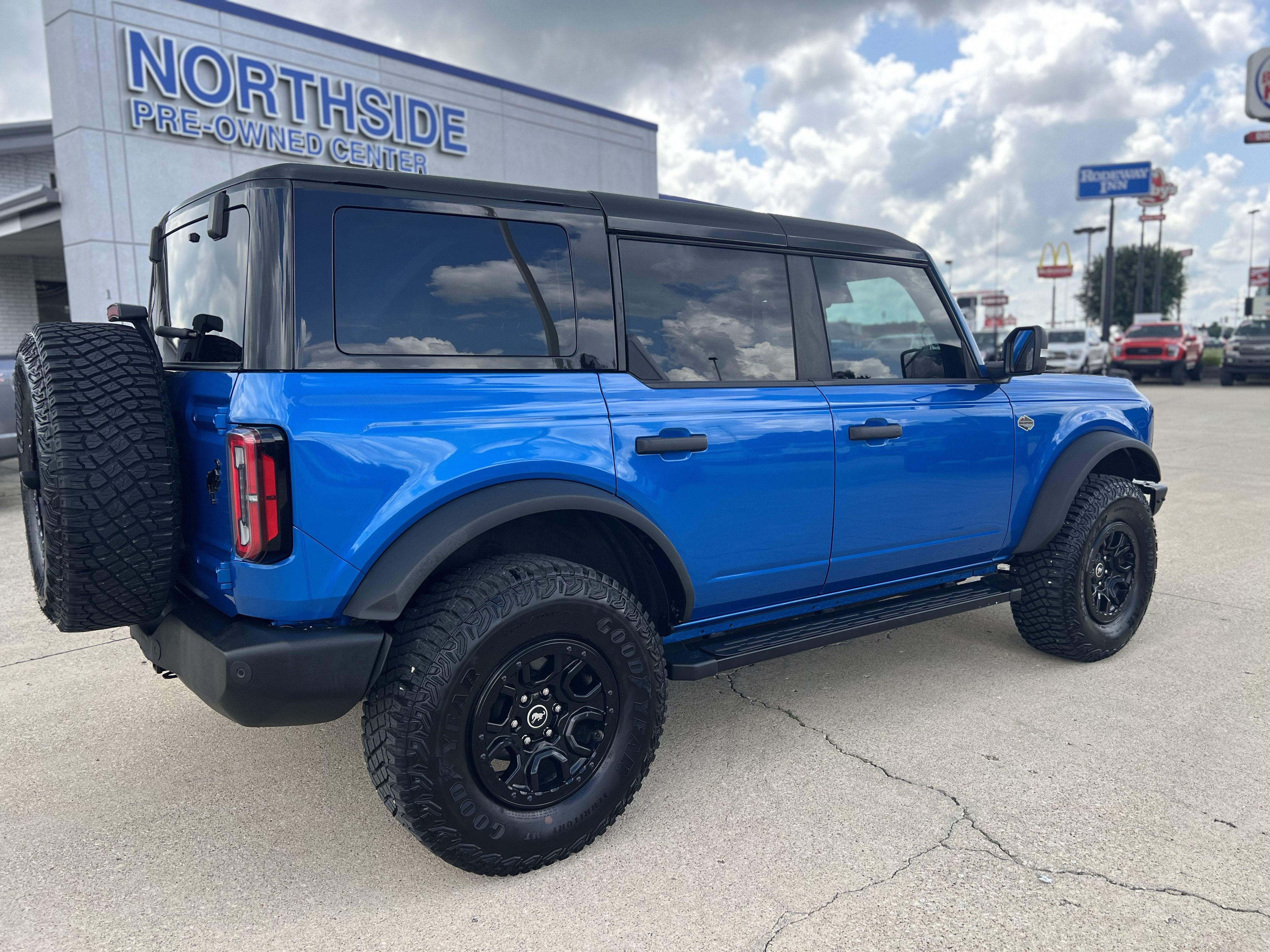 Used 2024 Ford Bronco Wildtrak AWD/4WD image 5