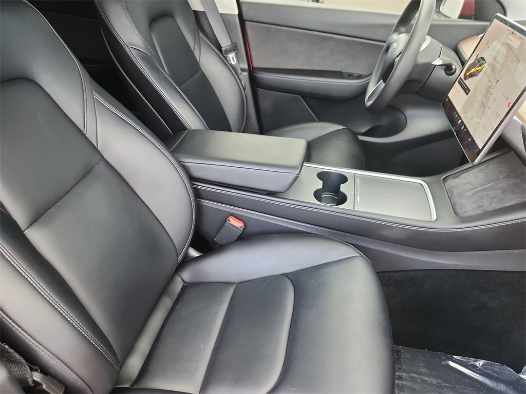 Used 2021 Tesla Model Y Long Range image 16