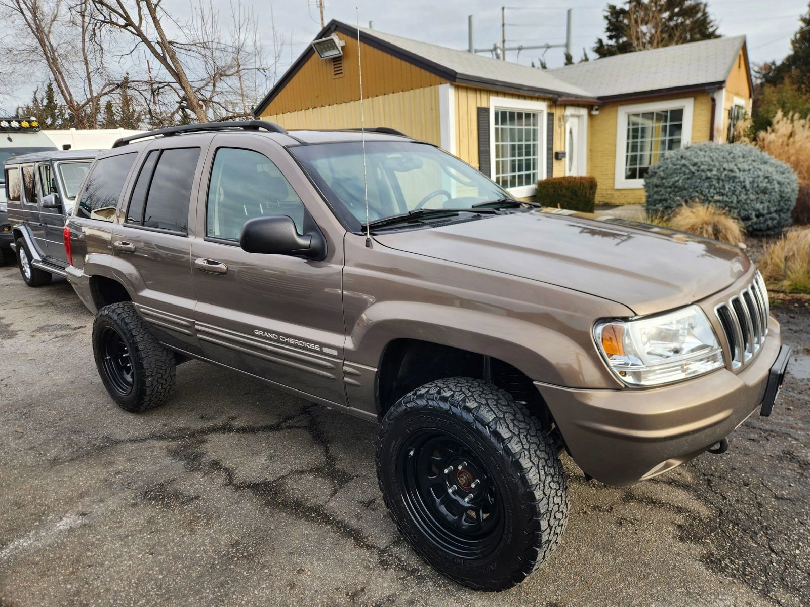 Used 2002 Jeep Grand Cherokee Limited image 9