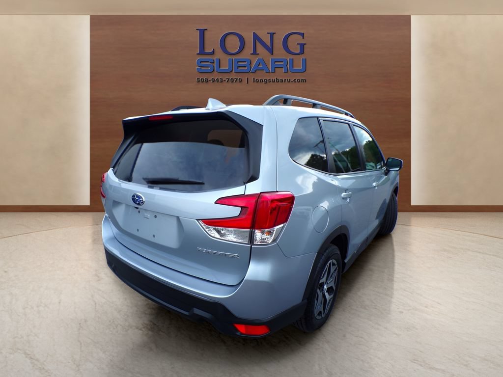 Certified 2023 Subaru Forester Premium AWD/4WD image 10