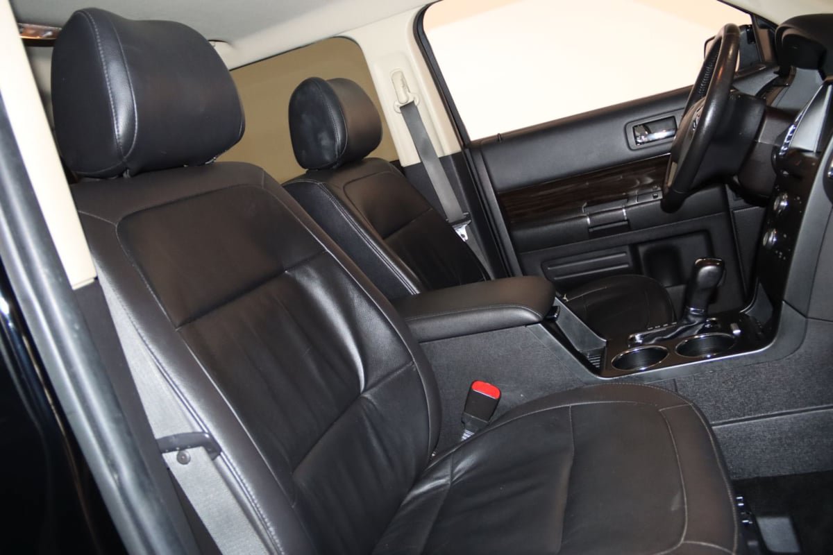 Used 2018 Ford Flex SEL w/ Equipment Group 202A FWD image 48
