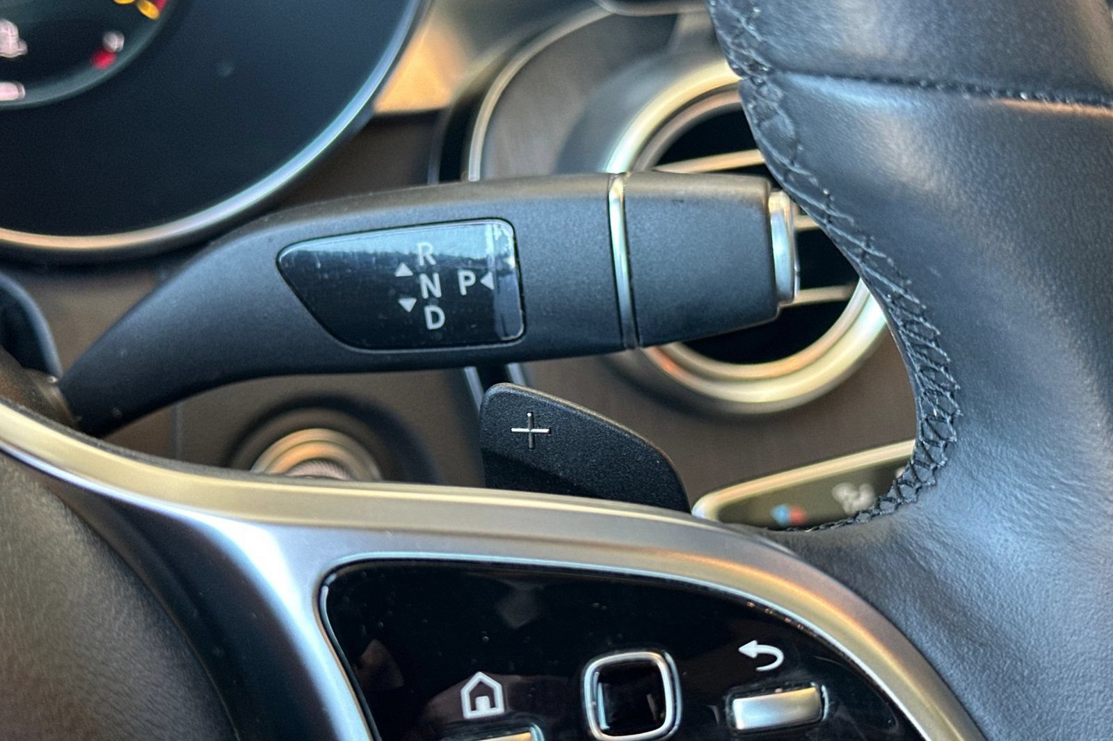 Certified 2021 Mercedes-Benz C 300 Sedan w/ Parking Assistance Package image 33