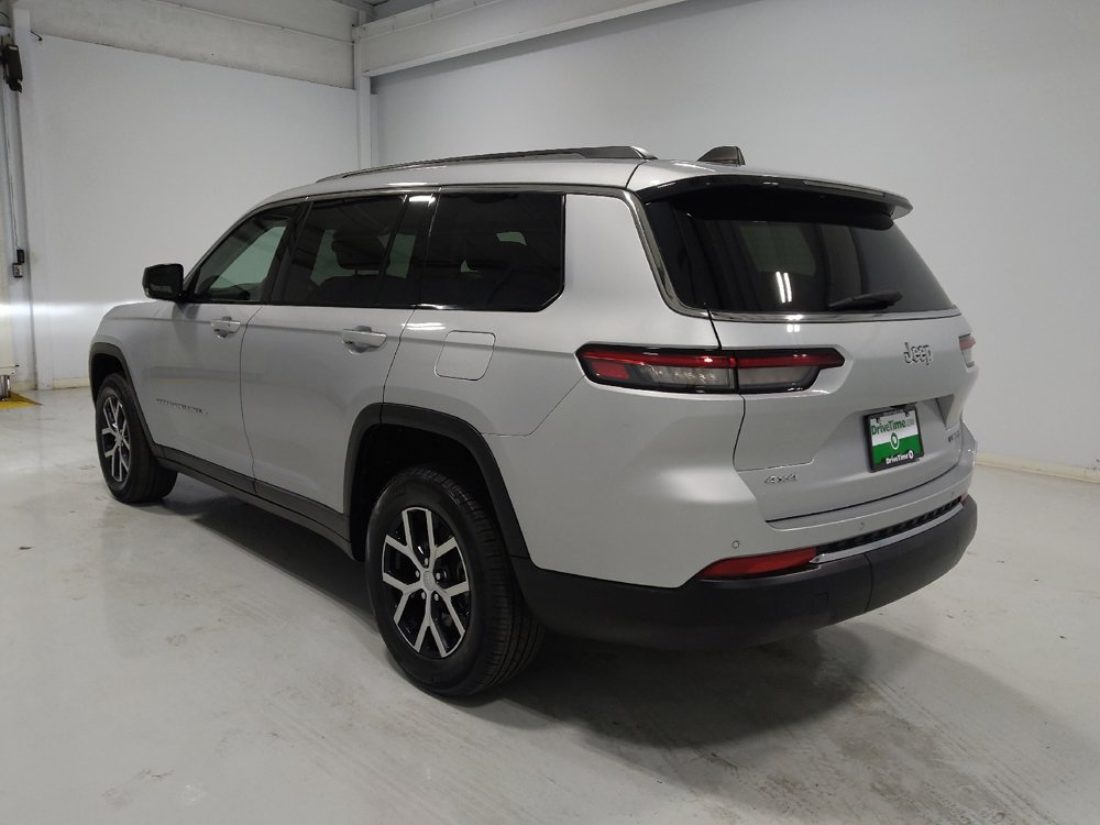 Used 2023 Jeep Grand Cherokee L Limited AWD/4WD image 5