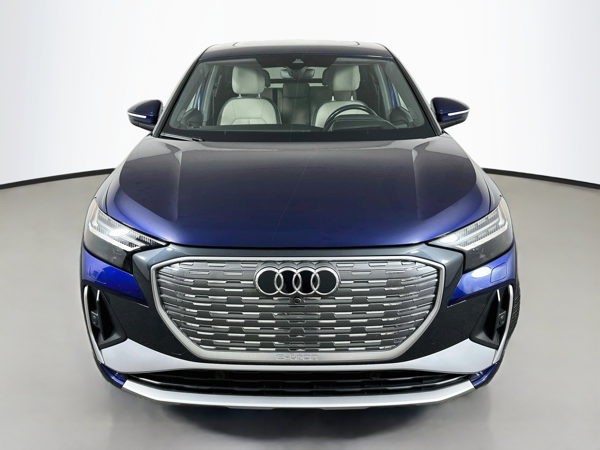 Certified 2023 Audi Q4 e-tron Prestige AWD/4WD image 2