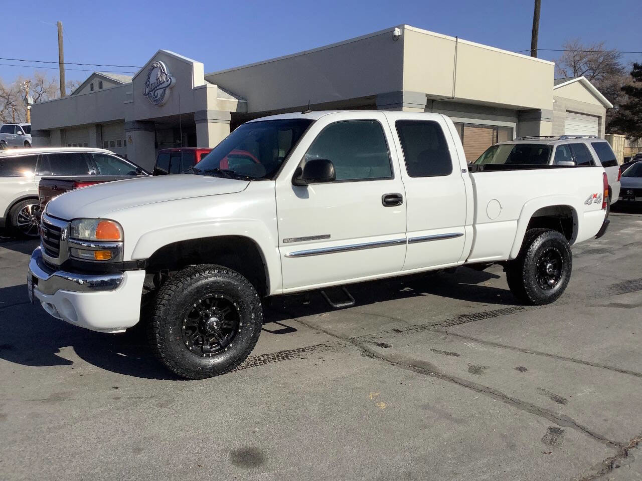 Used 2003 GMC Sierra 2500 SLE w/ Skid Plate Package