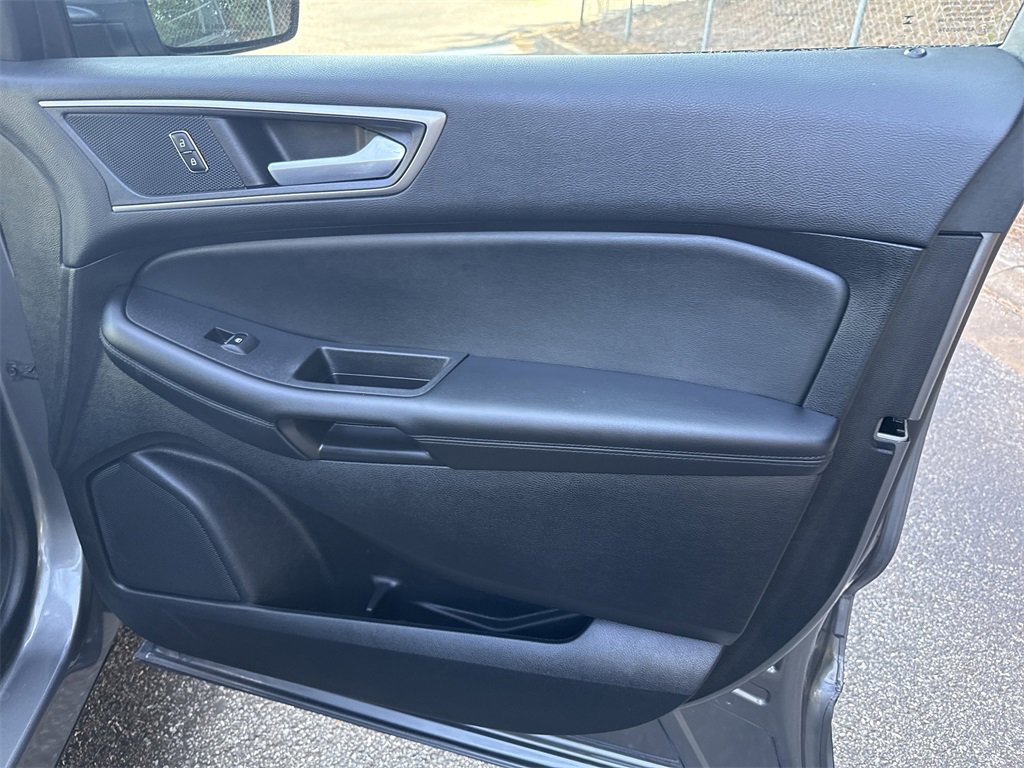 Used 2024 Ford Edge SEL w/ Convenience Package image 14