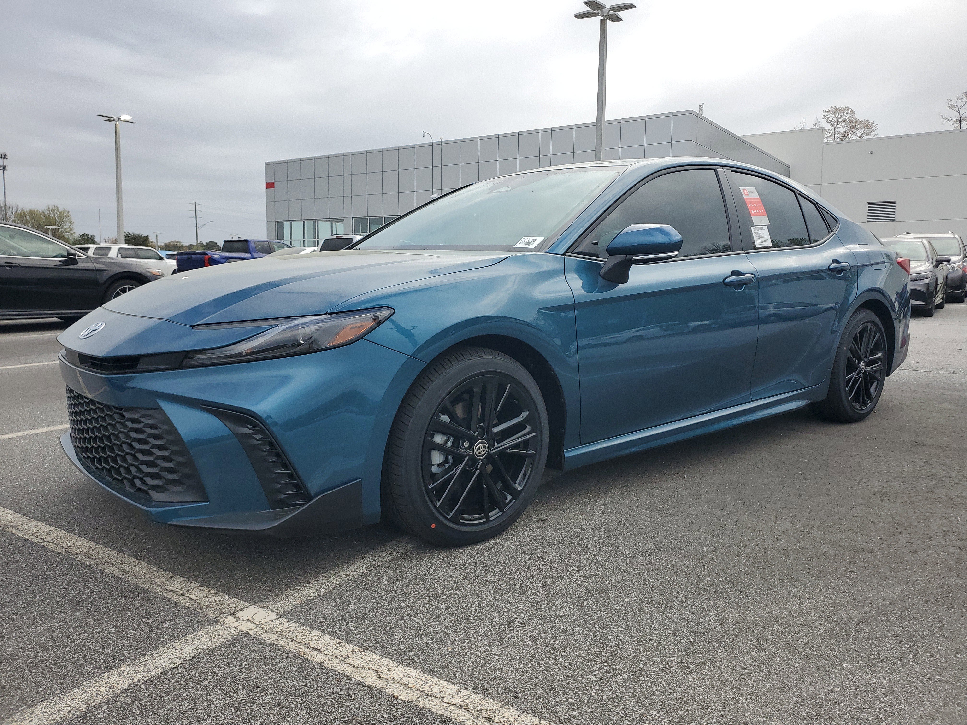 New 2026 Toyota Camry SE image 3