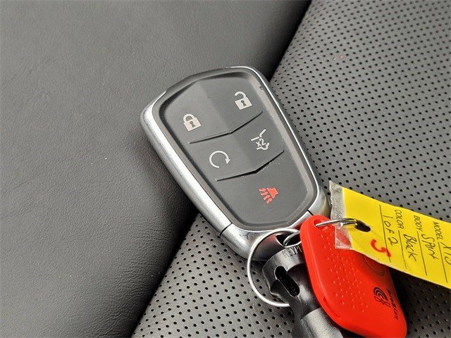 Certified 2022 Cadillac XT5 Sportv w/ LPO, ONYX Package image 23