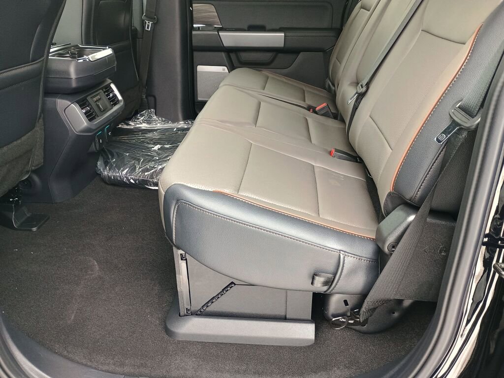 New 2025 Ford F150 Lariat w/ Equipment Group 502A High image 16