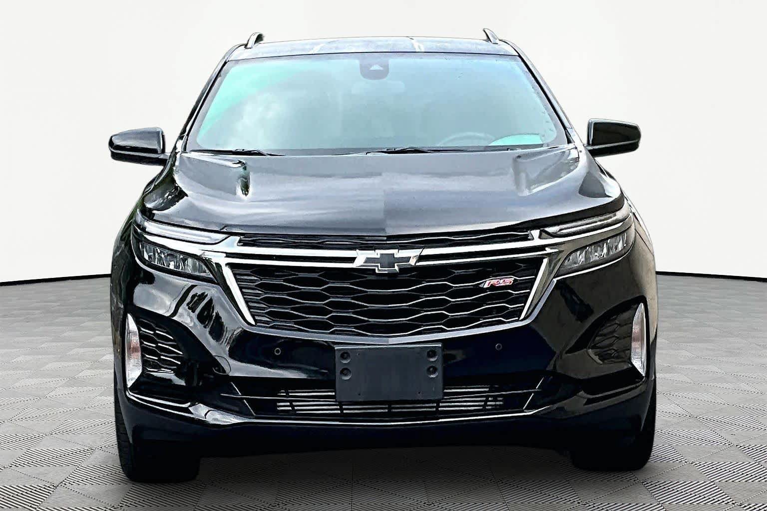 Used 2023 Chevrolet Equinox RS FWD image 4