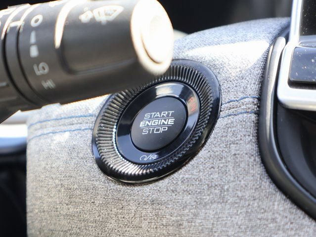 Used 2025 Jeep Compass Latitude w/ Sun & Sound Group image 29