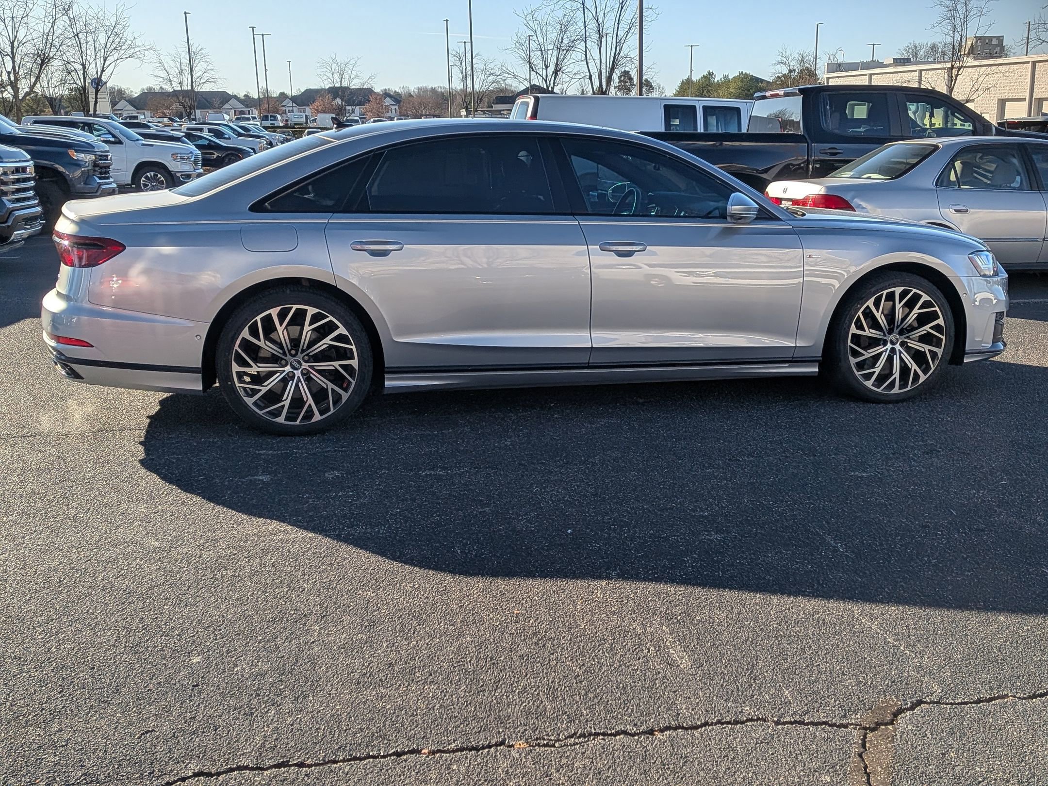 Used 2021 Audi A8 L 4.0T w/ Executive Plus Package image 10