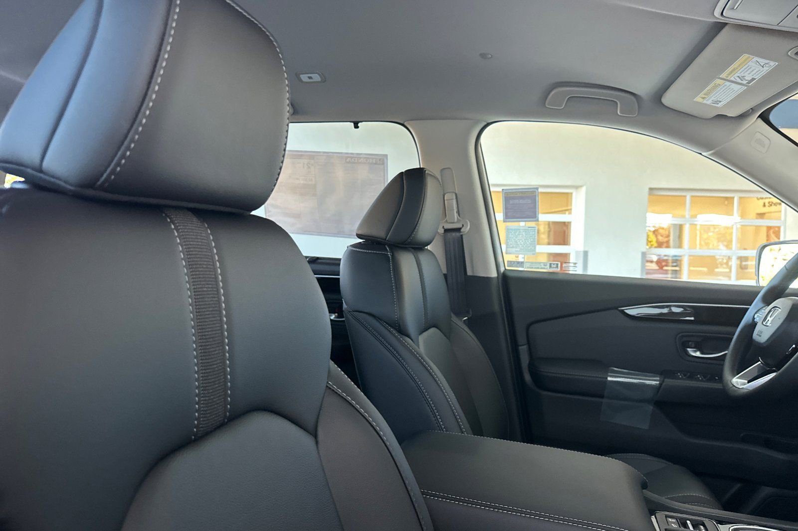 New 2025 Honda Pilot EX-L image 13