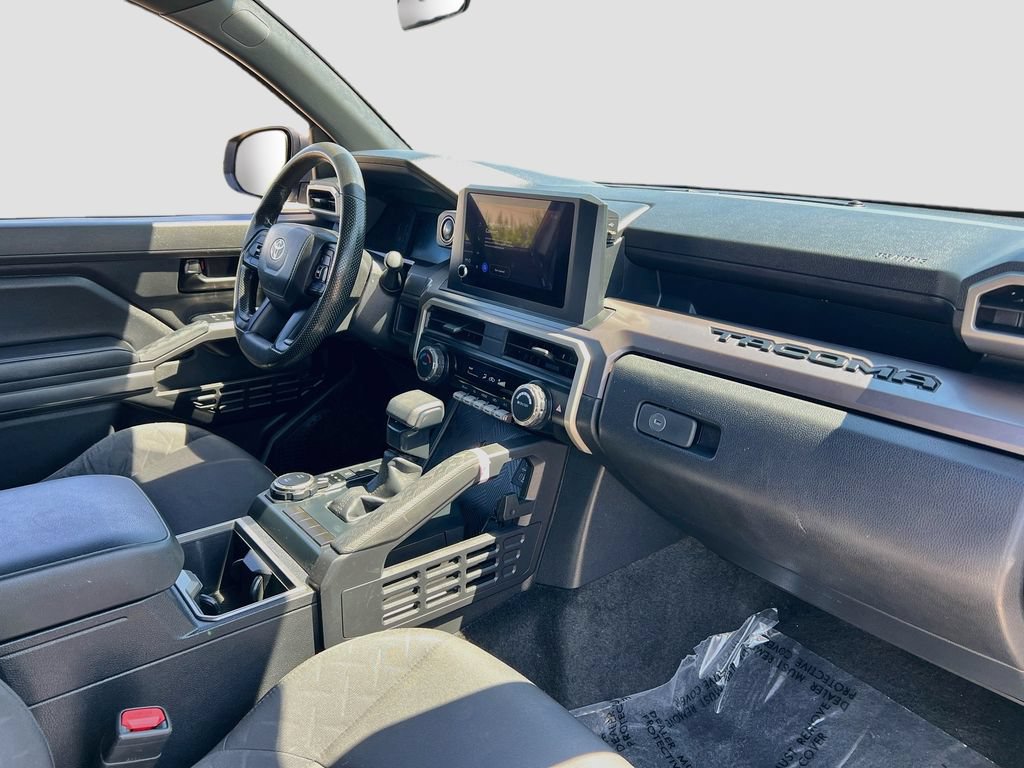 Used 2024 Toyota Tacoma SR5 AWD/4WD image 26