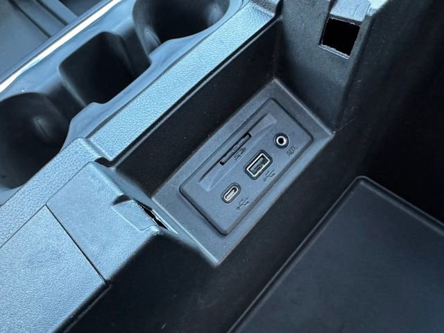 Used 2020 Chevrolet Silverado 1500 High Country w/ Technology Package image 23