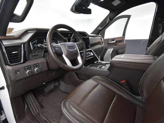 Used 2025 GMC Sierra 3500 Denali image 25