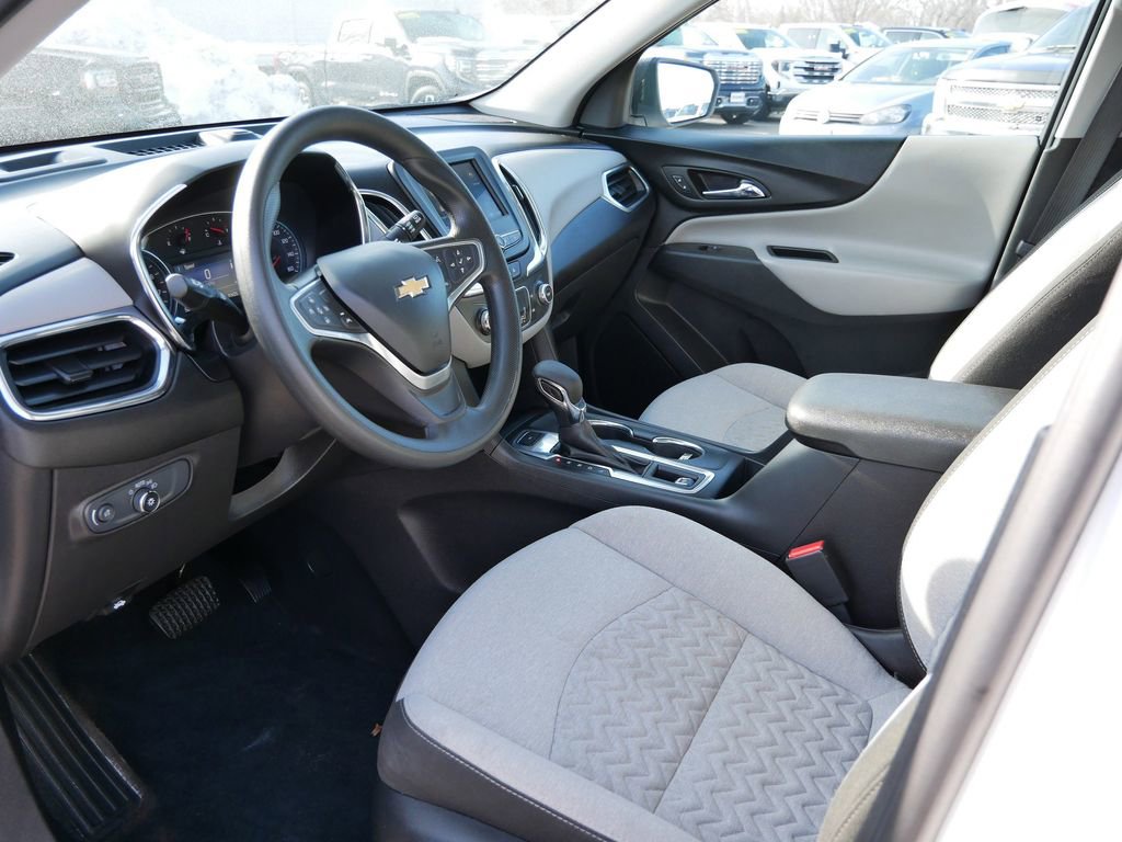 Used 2023 Chevrolet Equinox LS w/ LS Convenience Package AWD/4WD image 15
