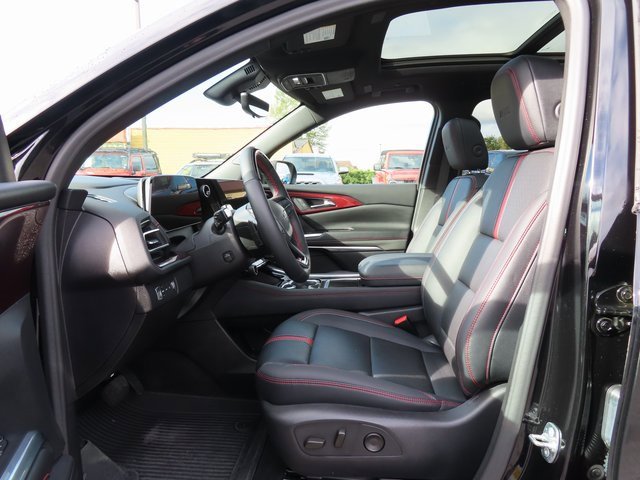 Certified 2024 Chevrolet Traverse RS w/ LPO, Floor Liner Package image 14