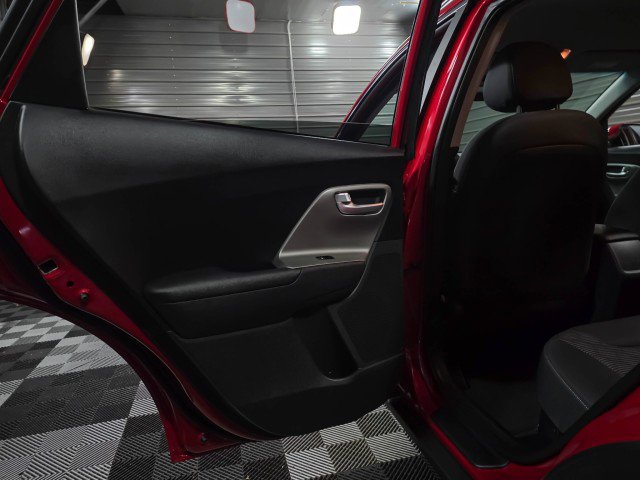 Used 2022 Kia Niro LX image 29